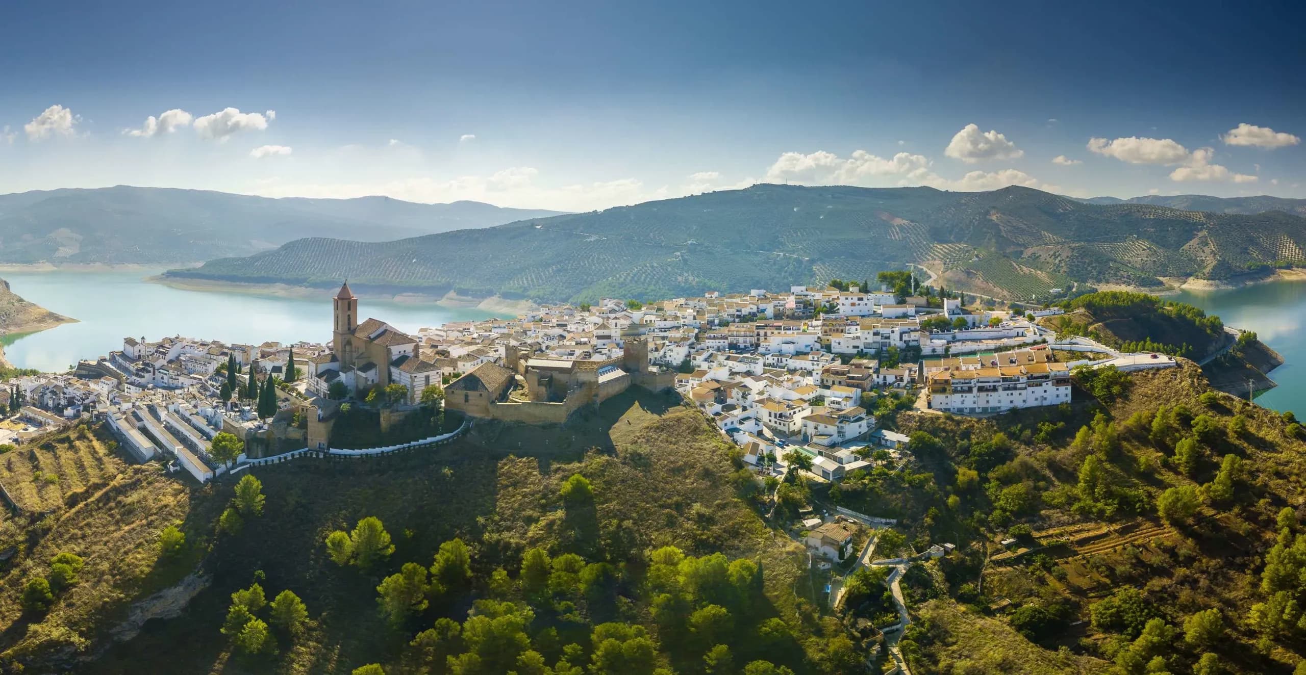 Panorámica de un pueblo rural español